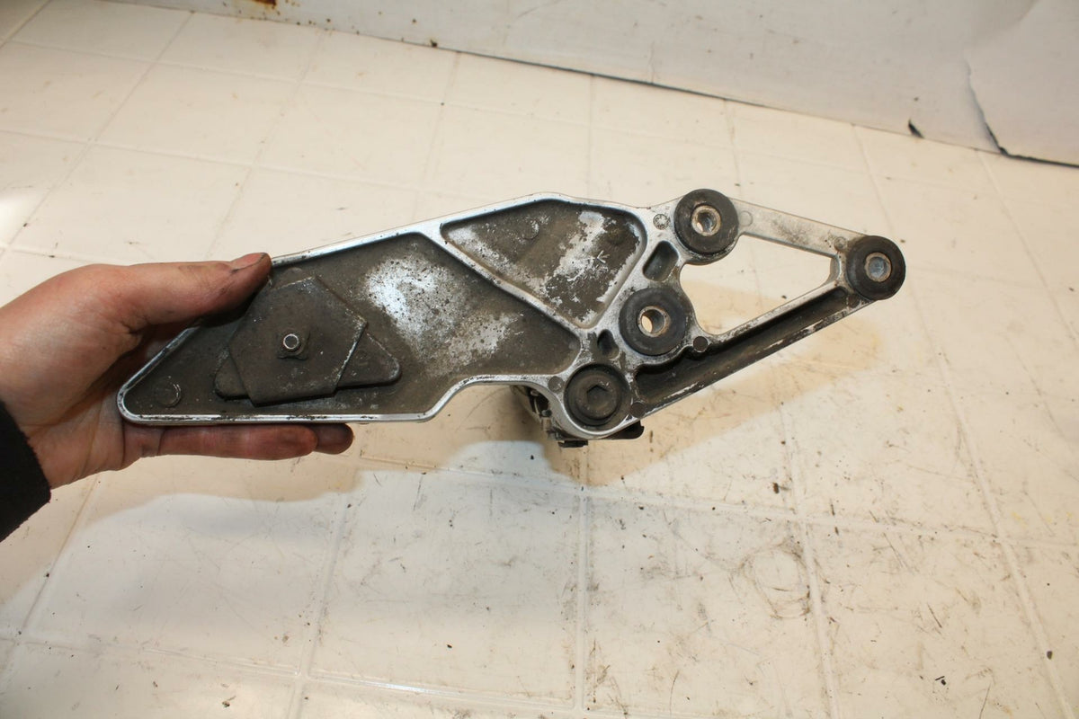 93-96 SUZUKI GSXR1100W LEFT REARSET REAR SET DRIVER FOOT PEG REST STOP BB12
