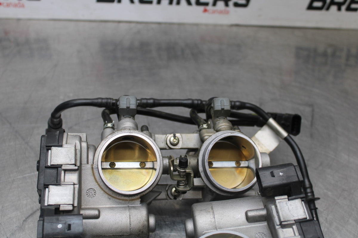 15 APRILIA RSV4 FACTORY APRC ABS MAIN FUEL INJECTORS / THROTTLE BODIES BB901