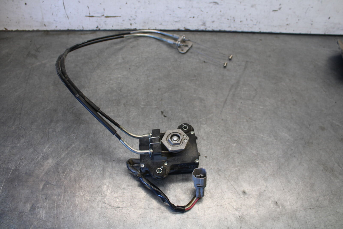 11-24 SUZUKI GSXR750 EXHAUST VALVE SERVO MOTOR BB687