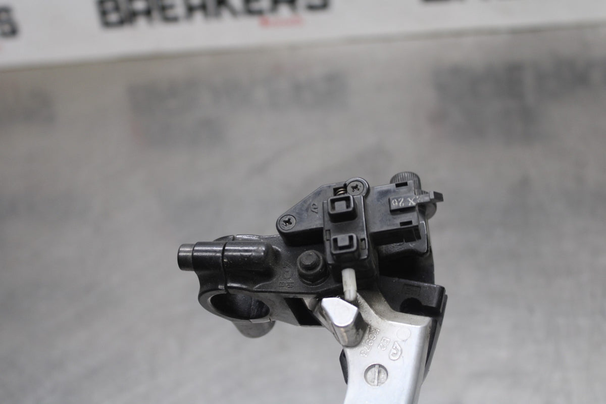 23 KAWASAKI Z900RS CLUTCH PERCH MOUNT WITH LEVER  BB935