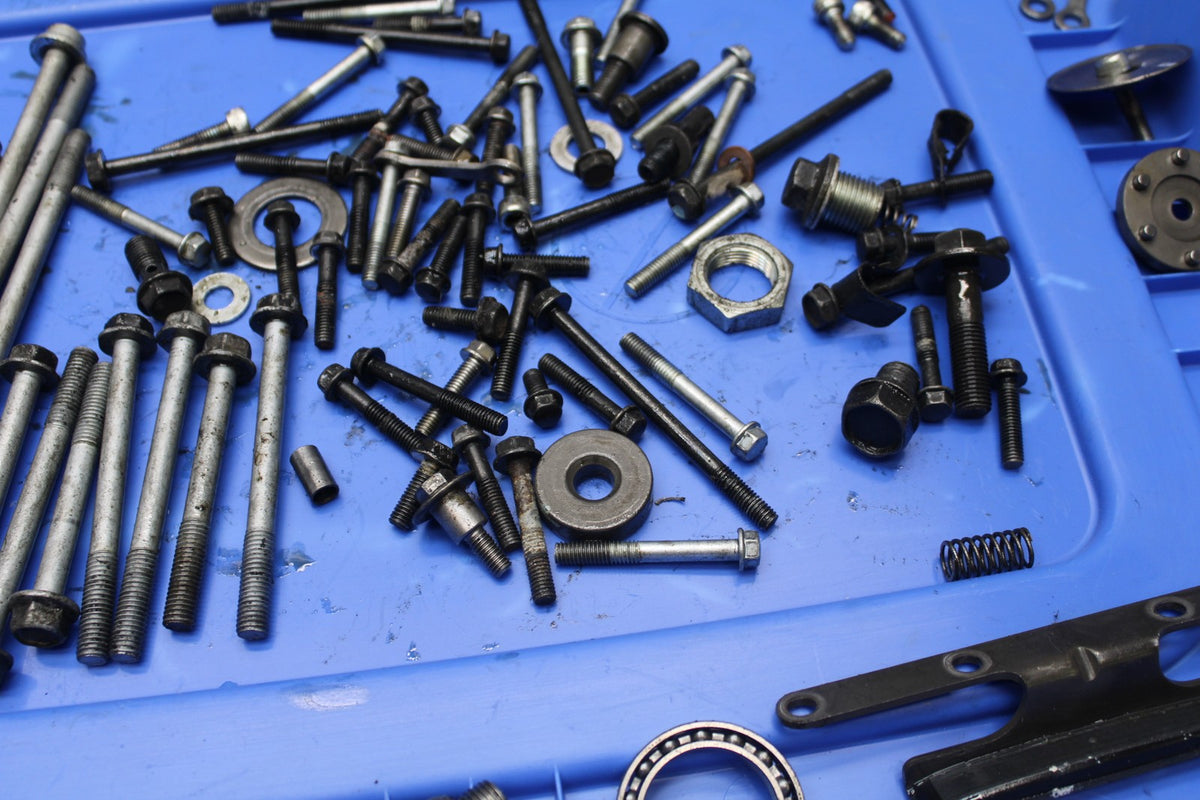 09 KAWASAKI NINJA 250R ENGINE BOLTS HARDWARE MOTOR SCREWS LEFTOVERS BB824