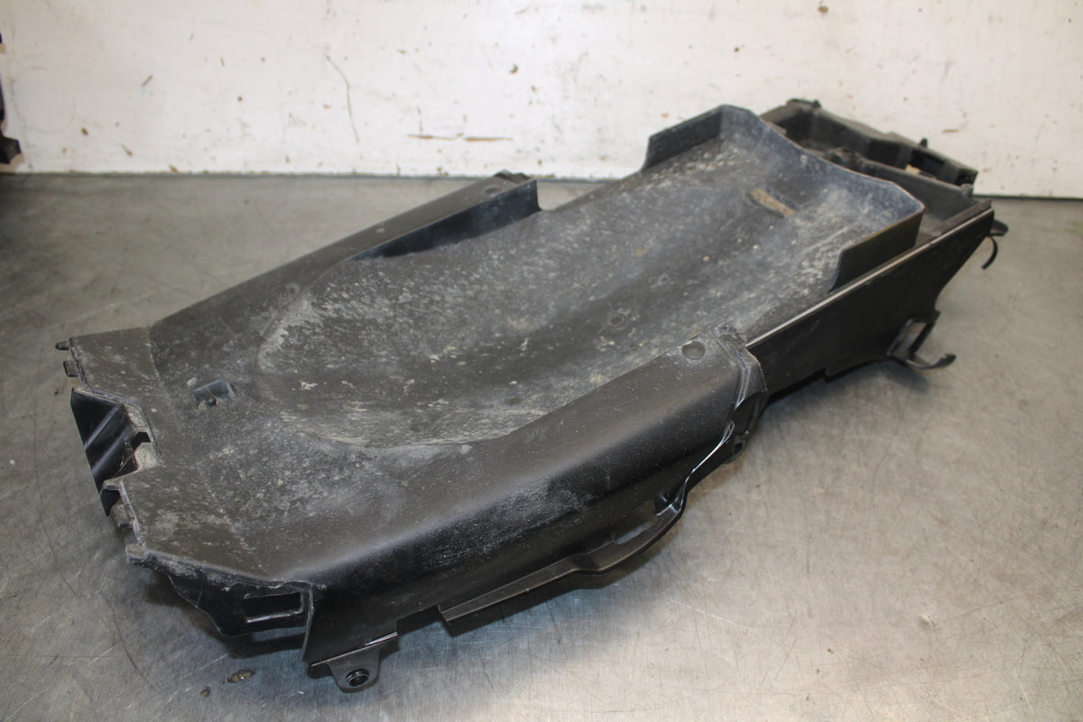 13-15 HONDA CBR500R REAR TAIL UNDERTAIL BATTERY TRAY PLASTIC 80105-MGZ-J00 BB704