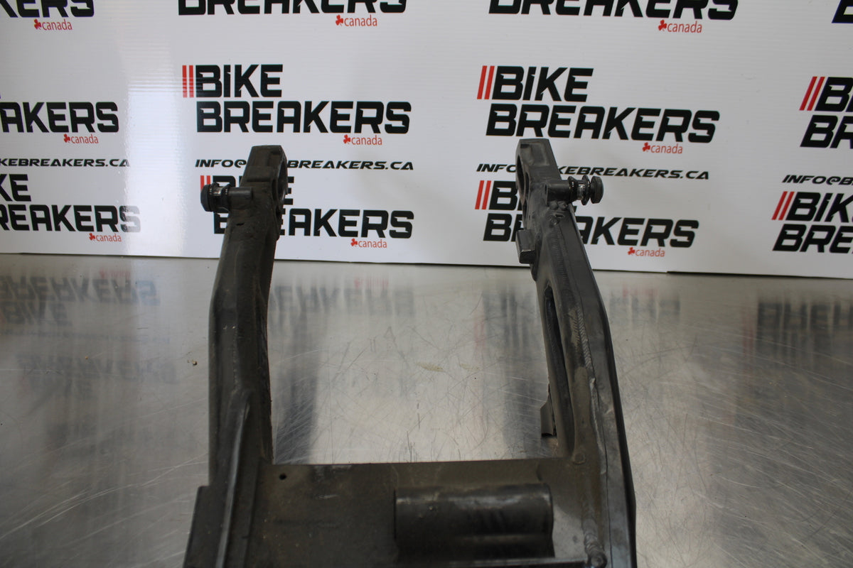 07 KAWASAKI Z1000 REAR SWINGARM BACK SUSPENSION SWING ARM BB148