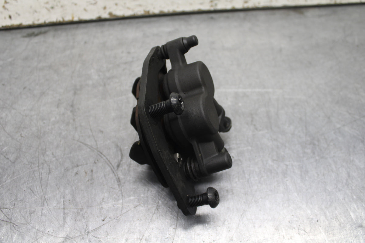 15-17 YAMAHA YZF R3 RIGHT FRONT BRAKE CALIPER BB111