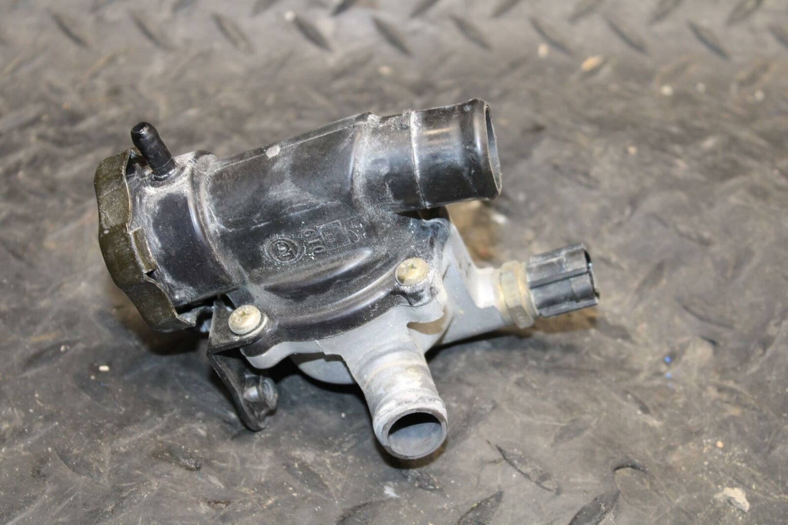 05-06 KAWASAKI VULCAN 1500 VN1500 CLASSIC THERMOSTAT W HOUSING ASSEMBLY BB220