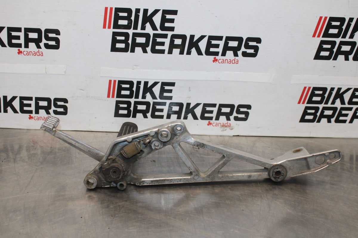 84 HONDA INTERCEPTOR 1000 VF1000F RIGHT REARSET REAR SET DRIVER FOOT PEG BB878