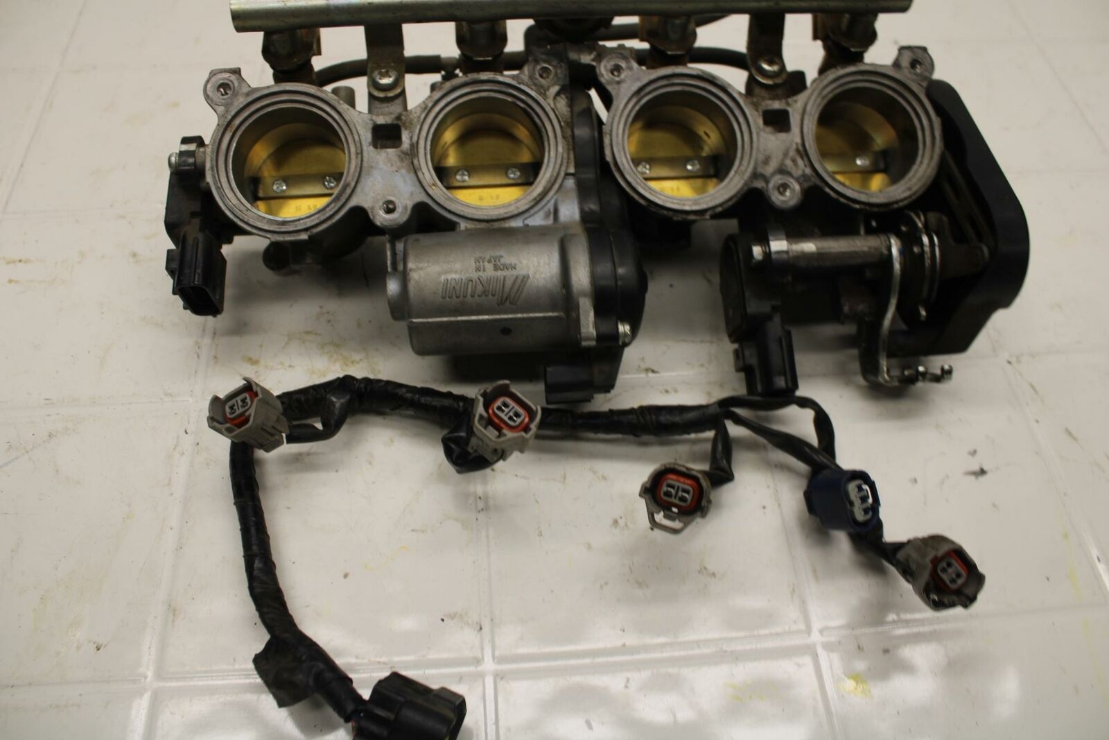 08-16 YAMAHA YZF R6 MAIN FUEL INJECTORS / THROTTLE BODIES BB406