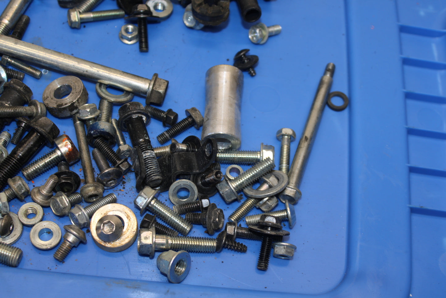 13-15 HONDA CBR500R ENGINE MOUNTING BOLTS HARDWARE MOTOR SCREWS BB704
