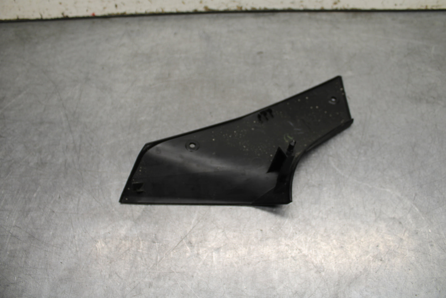 24 KAWASAKI NINJA 500 ABS RIGHT FRONT DUCT COVER PANEL COWL BB730