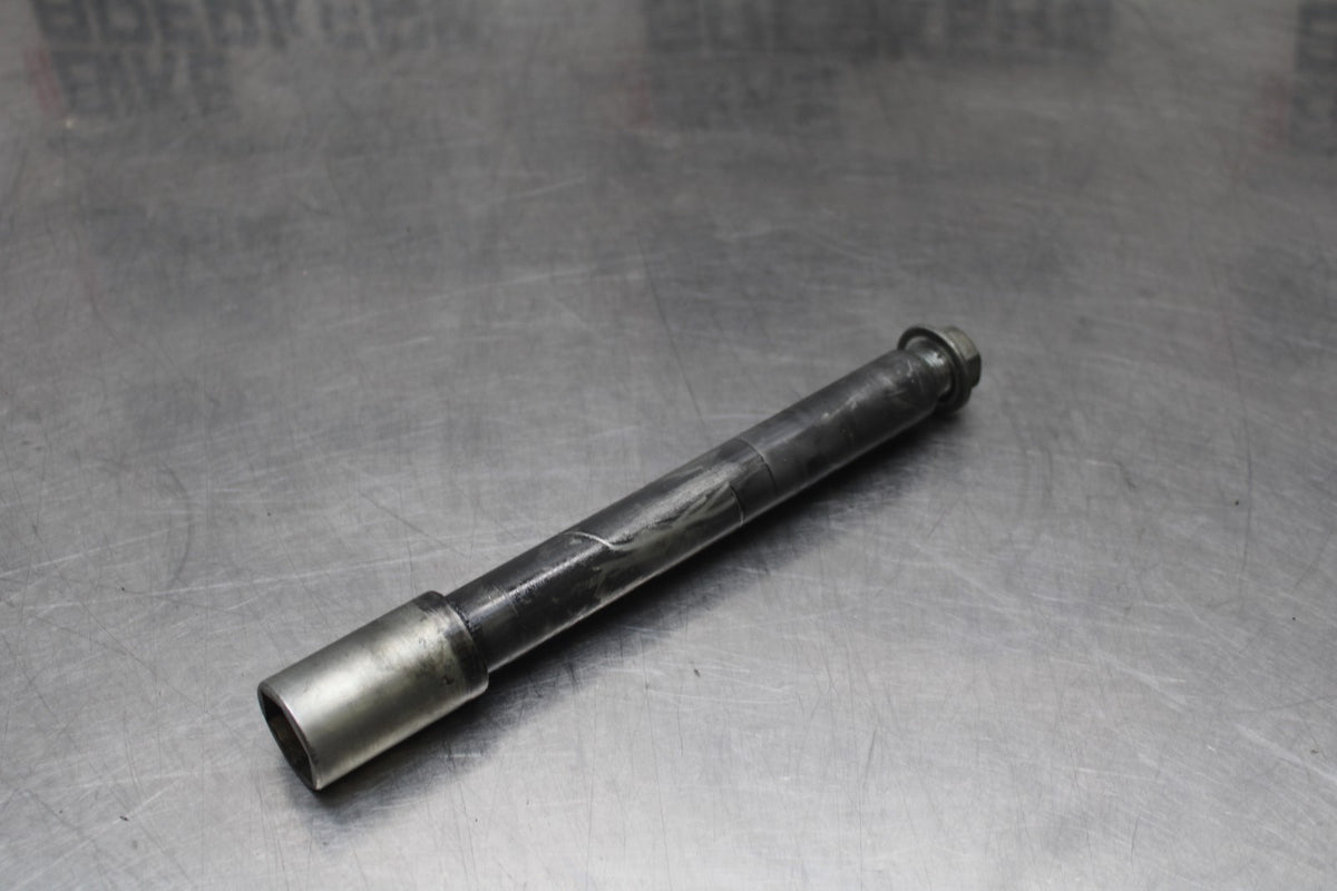 00 SUZUKI GSXR750 FRONT WHEEL RIM AXLE PIVOT BOLT BB820