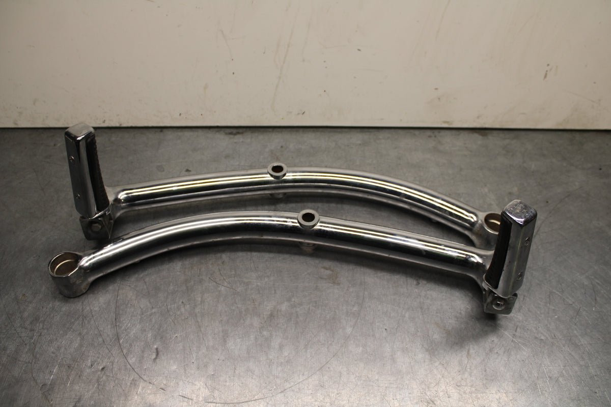 87-03 SUZUKI INTRUDER 1400 VS1400GLP REAR STRUT BACK PEG SET PAIR BB752