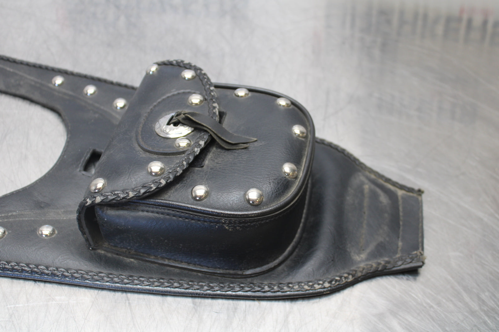 04 YAMAHA ROAD STAR XV1700A GAS TANK FUEL CELL BELT BB155