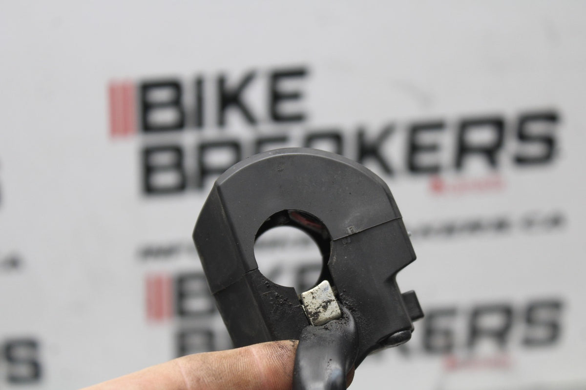 13 YAMAHA YZF R1 RIGHT CLIP ON HANDLE KILL OFF START SWITCH SWITCHES BB781