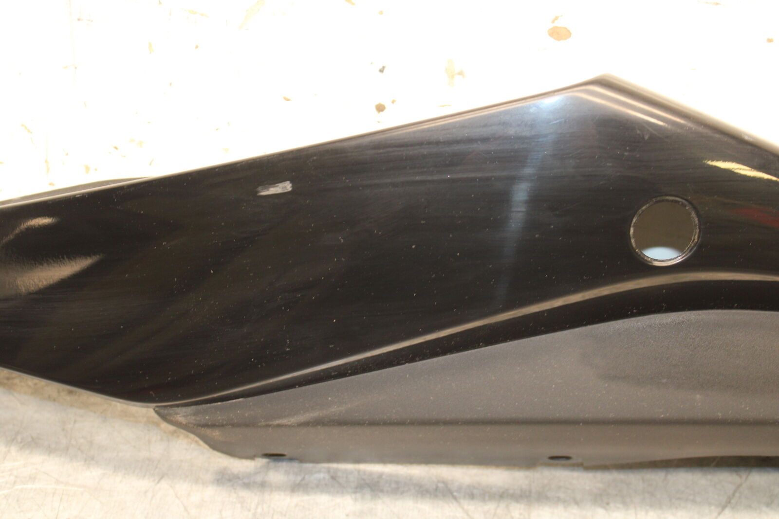 19-24 YAMAHA R3 LEFT REAR BACK TAIL FAIRING COWL SHROUD BB736