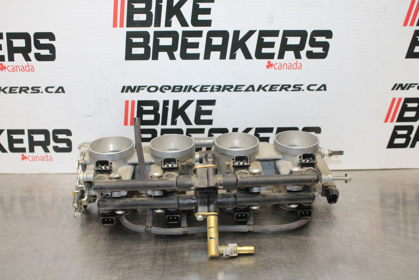 05-06 SUZUKI GSXR1000 MAIN FUEL INJECTORS / THROTTLE BODIES BB773