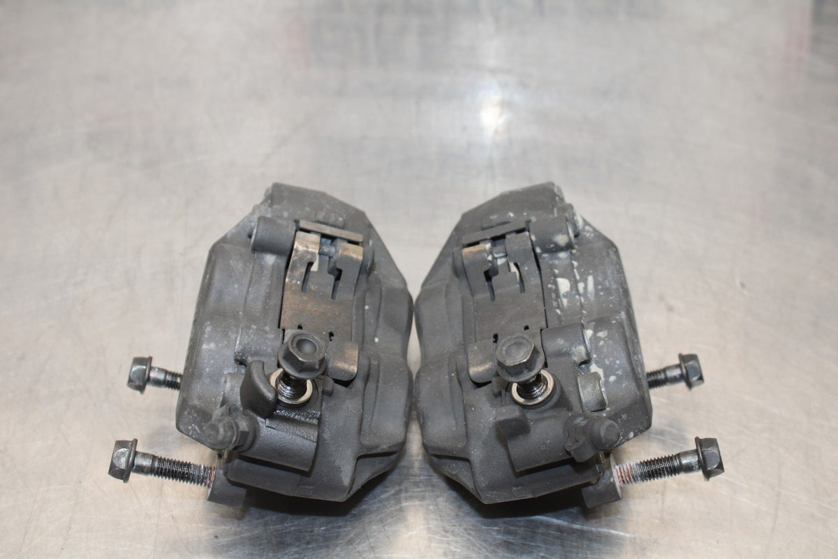 01-06 HONDA CBR600F4I RIGHT LEFT FRONT BRAKE CALIPER SET PAIR CALIPERS BB185
