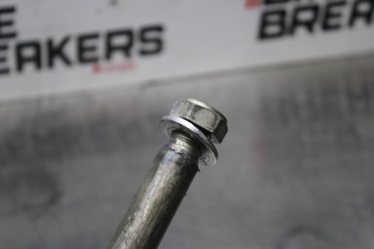 18 YAMAHA SUPER TENERE REAR AXLE BACK WHEEL RIM PIVOT BOLT AXEL BB832
