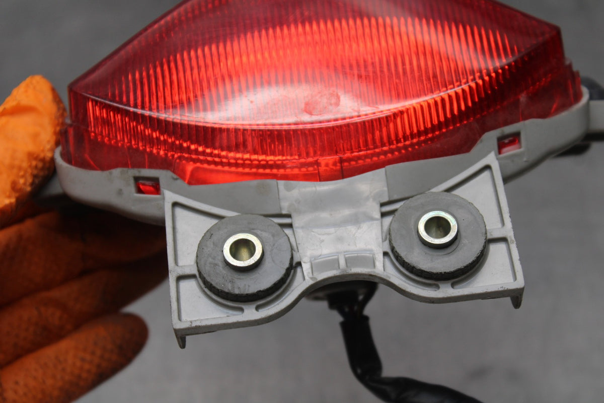 06-07 KAWASAKI NINJA 650R EX650A REAR TAIL TAILLIGHT BACK BRAKE LIGHT BB774