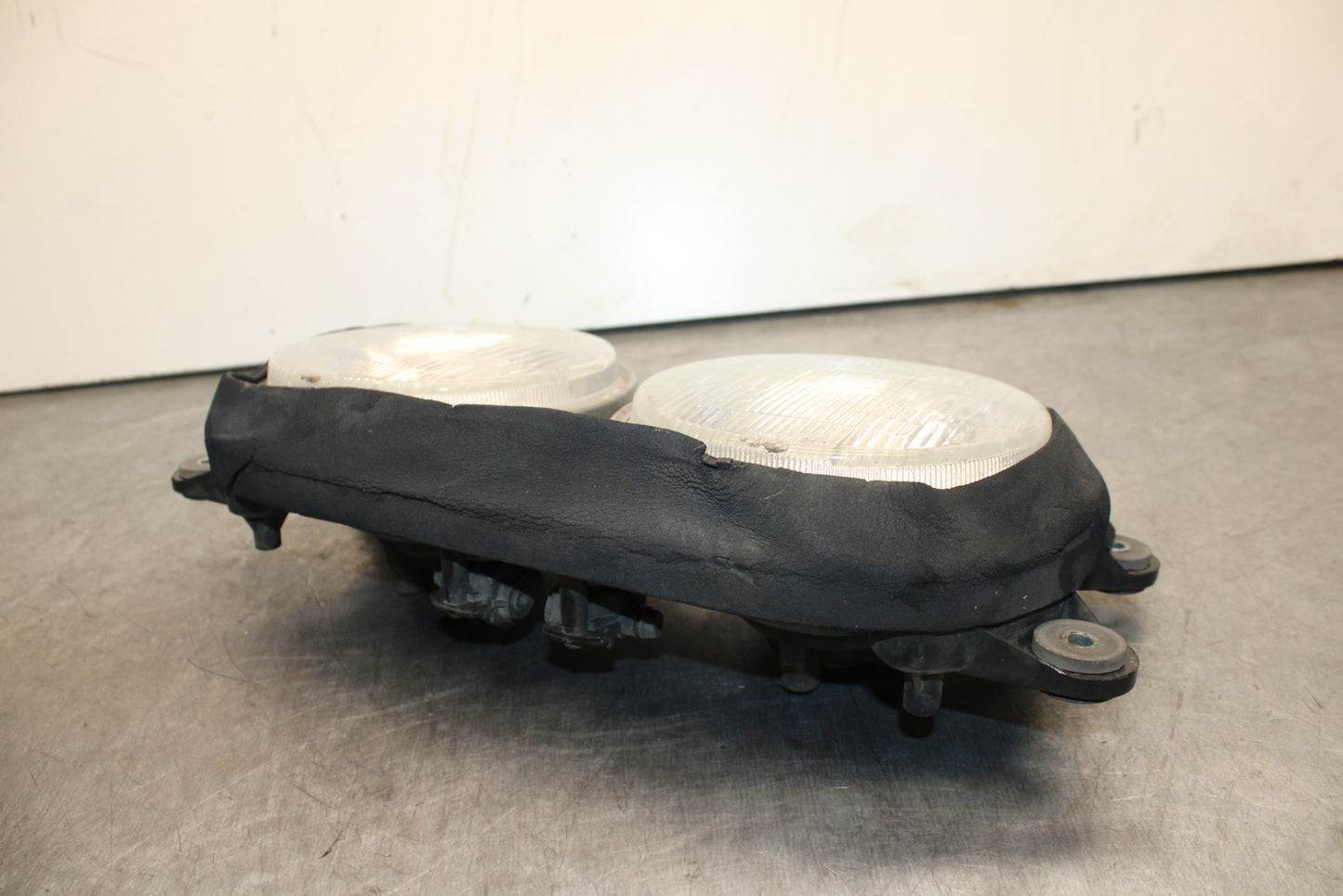 93-94 KAWASAKI NINJA ZX7R FRONT HEADLIGHT HEAD LIGHT LAMP BB122