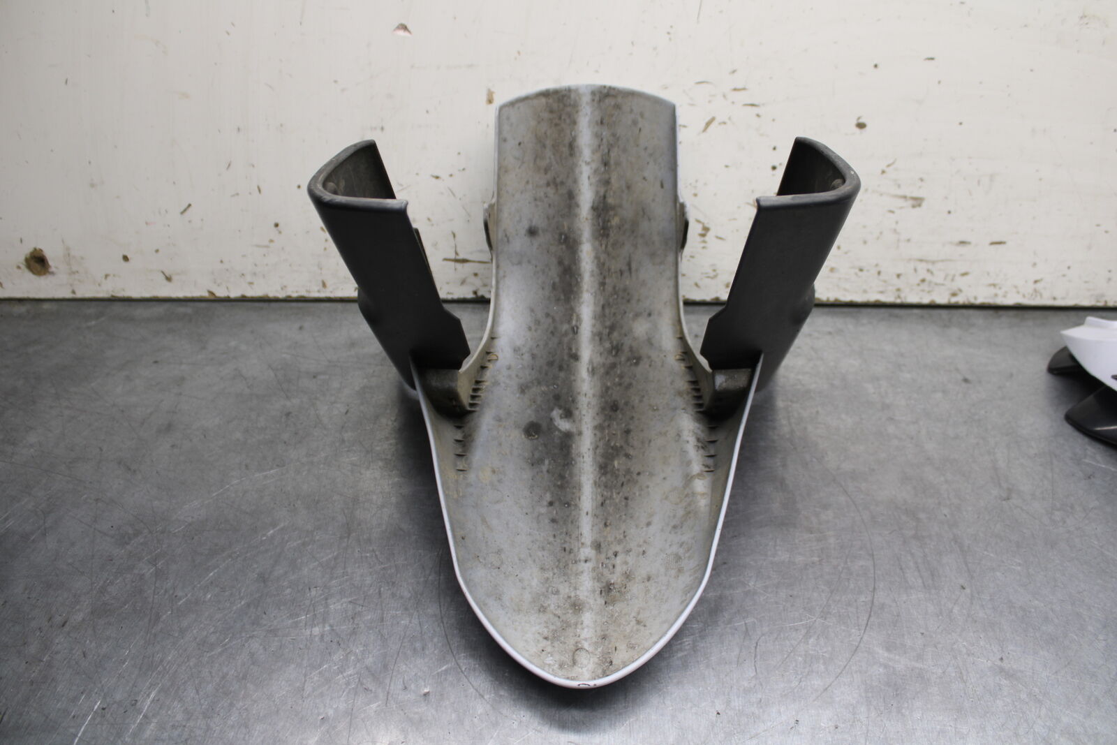 12-13 KAWASAKI Z1000 FRONT WHEEL FENDER COWL FAIRING BB743