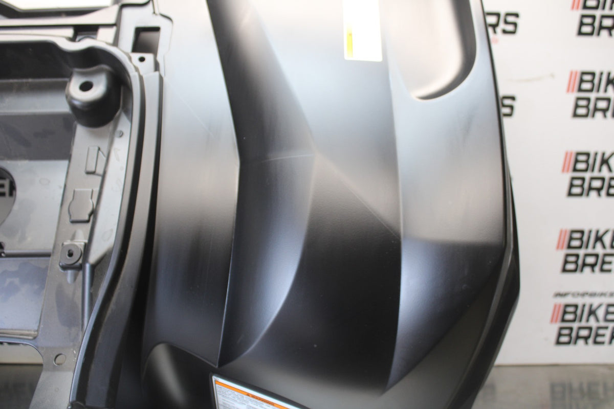 25 YAMAHA GRIZZLY 700 YFM700PSE 4X4 SPECIAL EDITION FI EPS REAR BACK FENDER BB00