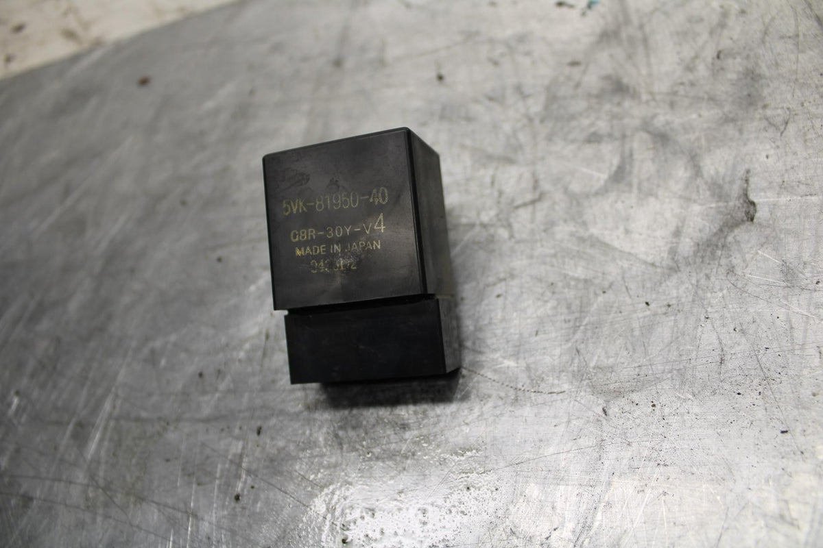 04-06 YAMAHA YZF R1 RELAY ASSEMBLY FUSE BOX 5VK-81950-40-00 BB491