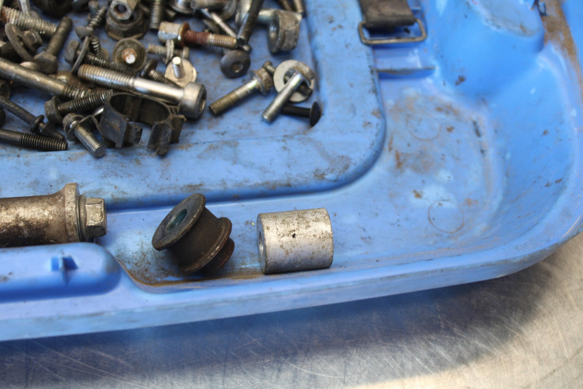 06-07 HONDA INTERCEPTOR 800 VFR800 MOUNTING BOLTS HARDWARE SCREWS BB917