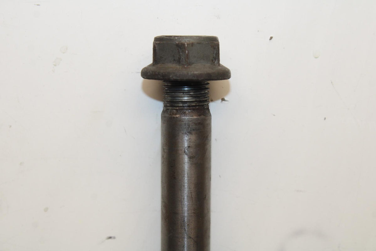 1983 Honda V45 Magna VF750C REAR AXLE BACK WHEEL RIM PIVOT BOLT AXEL BB91