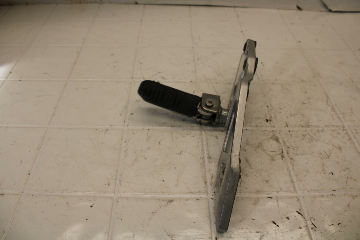 93-96 SUZUKI GSXR1100W LEFT REARSET REAR SET DRIVER FOOT PEG REST STOP BB12