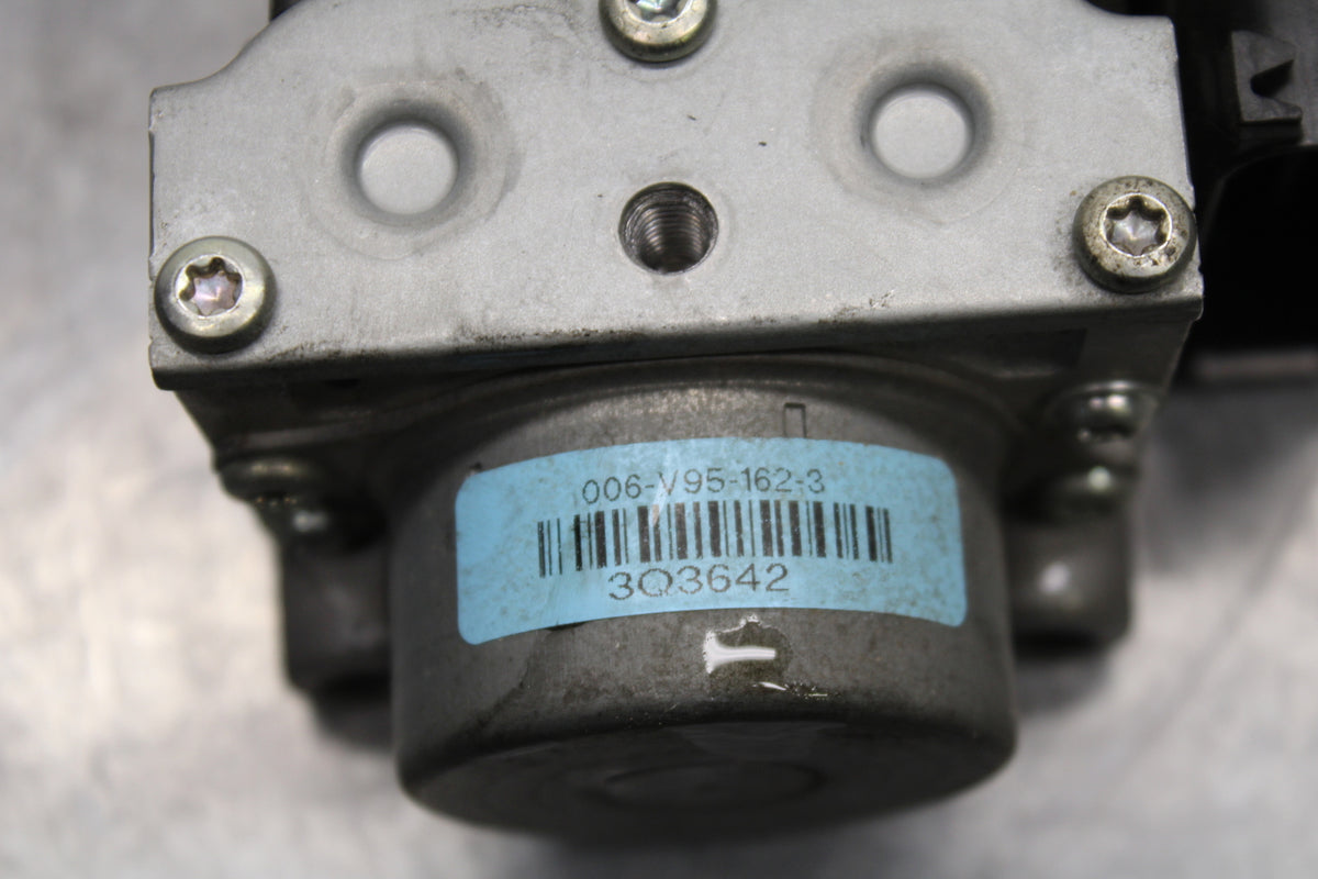 15-16 HONDA CB300F ABS PUMP UNIT MODULE BB740