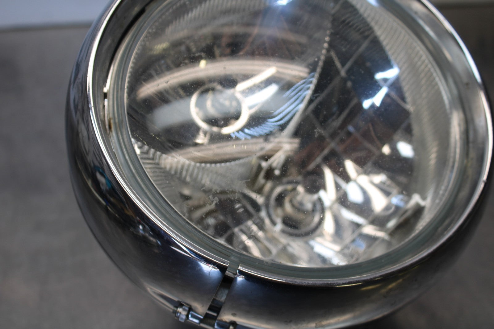 05-06 VICTORY KINGPIN DELUXE SINGLE HEADLIGHT HEAD LAMP LIGHT BB195