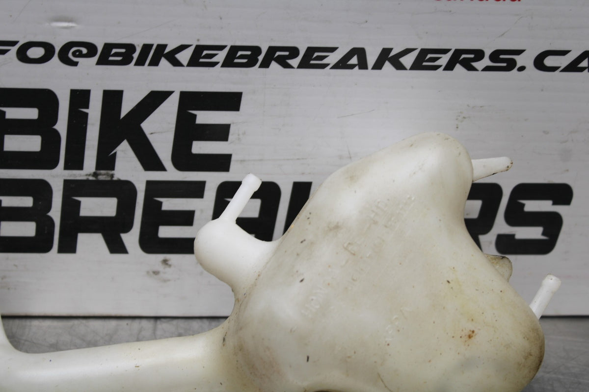08 HONDA CBR125R COOLANT WATER TANK RESERVOIR BOTTLE BB804