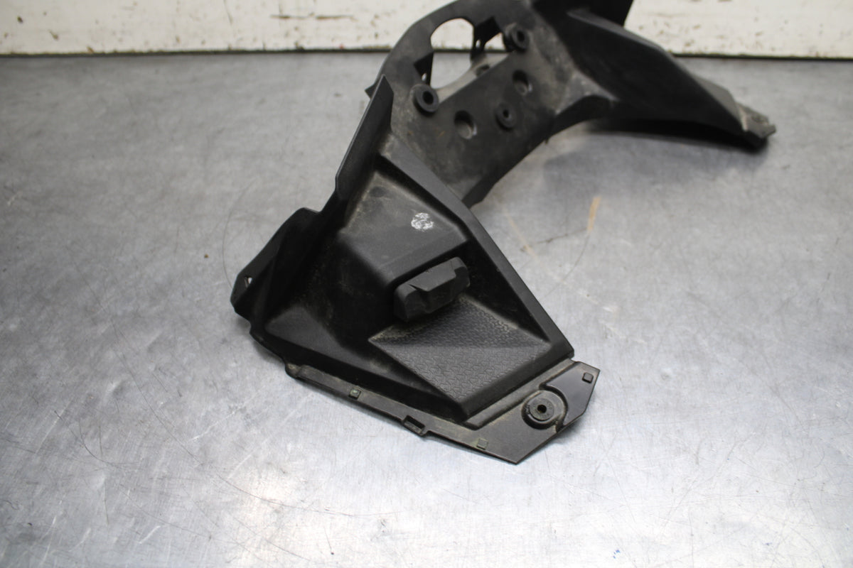24 KAWASAKI NINJA 500 ABS FRONT UPPER INNER GAUGE COWL FAIRING/ W USB BB744