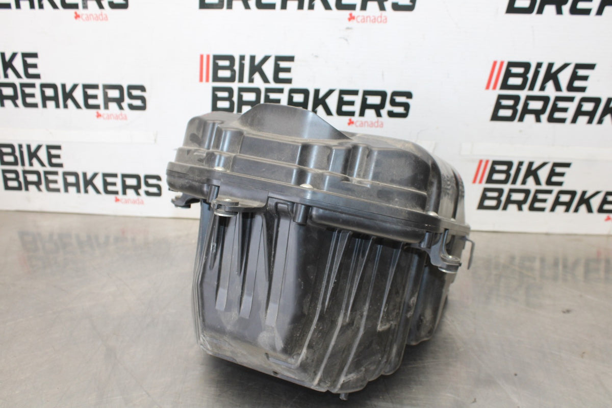 15-17 YAMAHA FJ09 AIRBOX AIR INTAKE FILTER BOX BB906