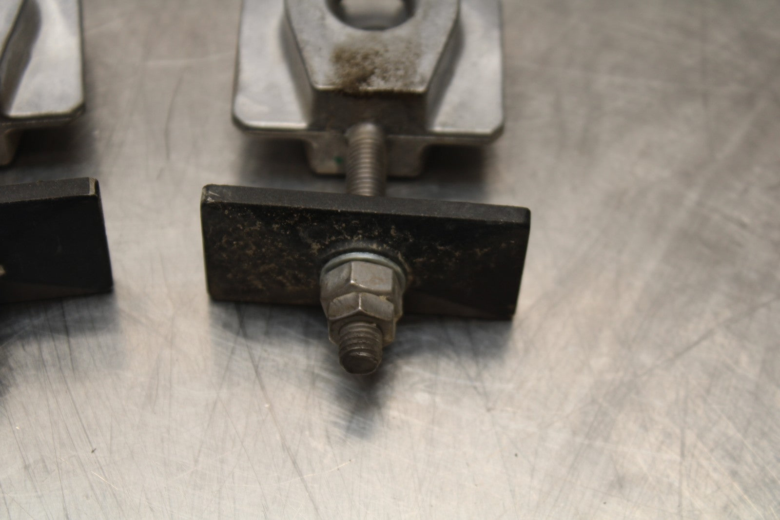 18-23 KAWASAKI NINJA 400 EX400 SWINGARM CHAIN TENSIONER ADJUSTMENT BB177