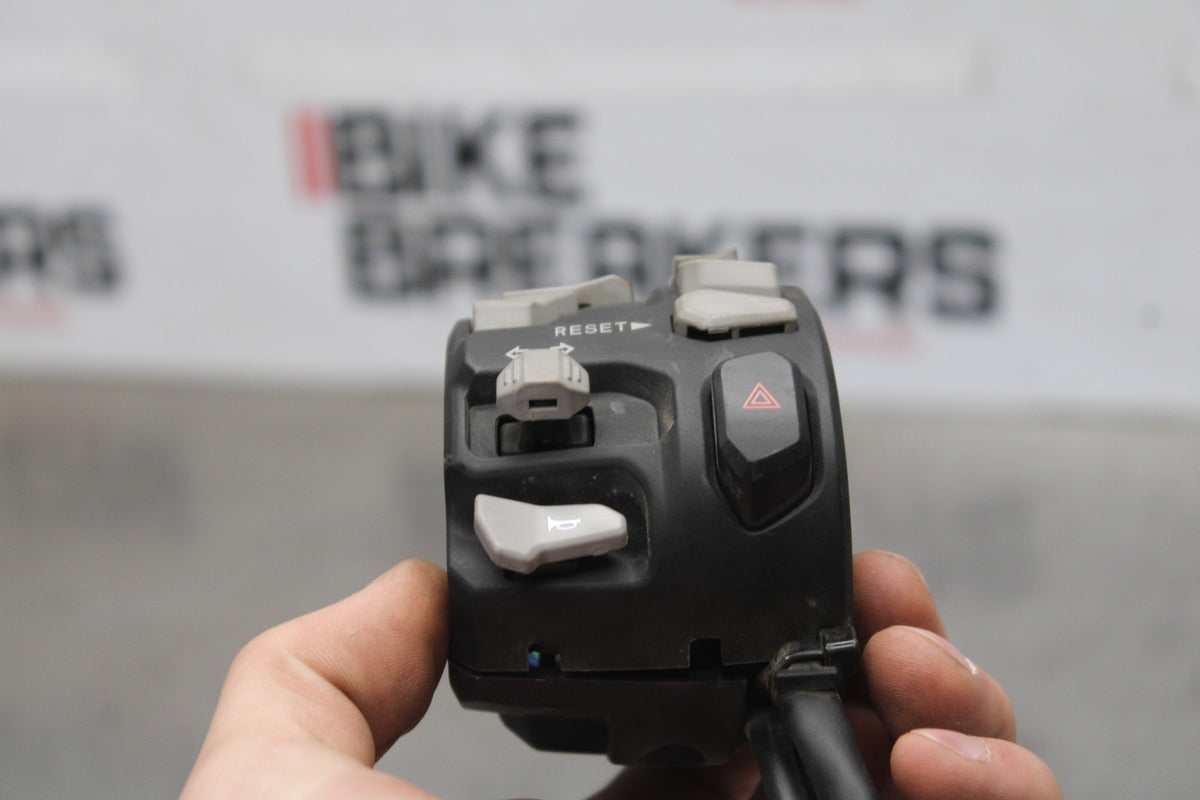 25 KAWASAKI Z900 LEFT CLIP ON HANDLE HORN SIGNALS SWITCH SWITCHES BB928