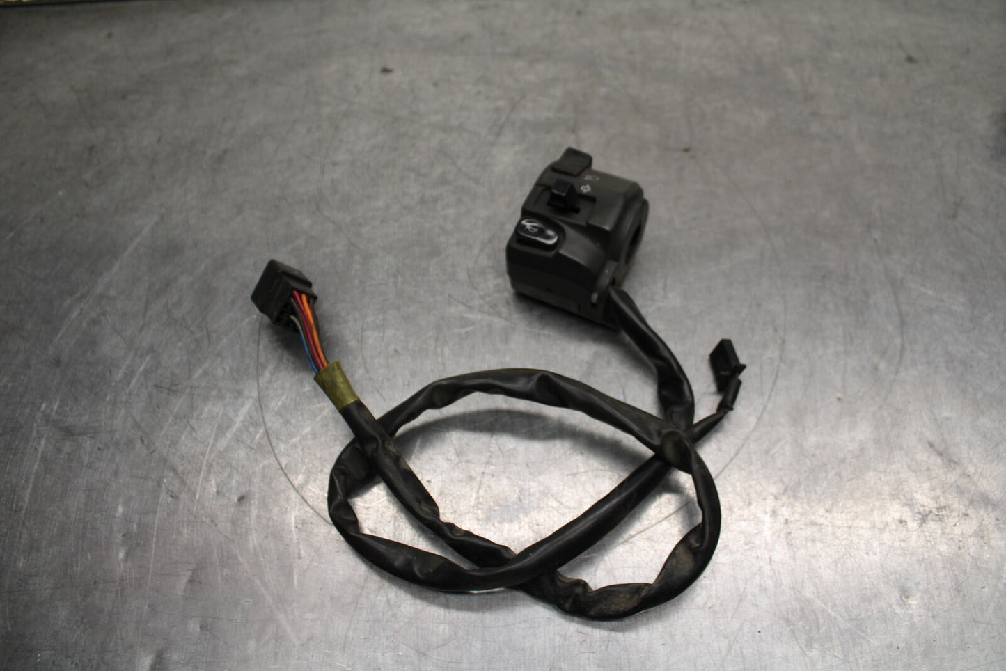 12-13 KAWASAKI Z1000 LEFT CLIP ON HANDLE HORN SIGNALS SWITCH SWITCHES BB743