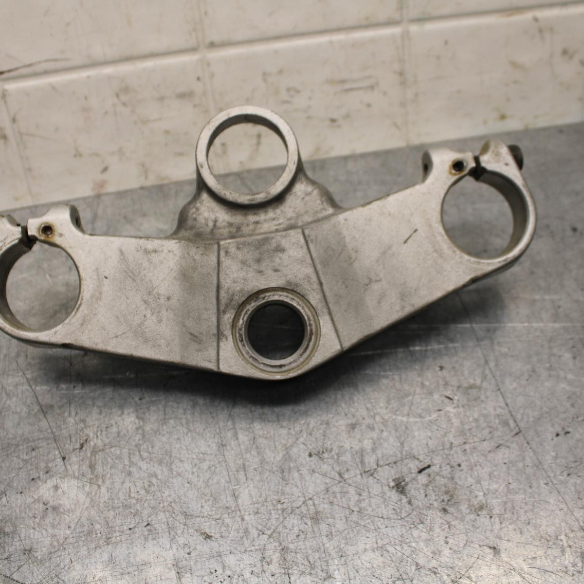89-90 YAMAHA FZR600 FORKS UPPER TRIPLE TREE CLAMP BB76