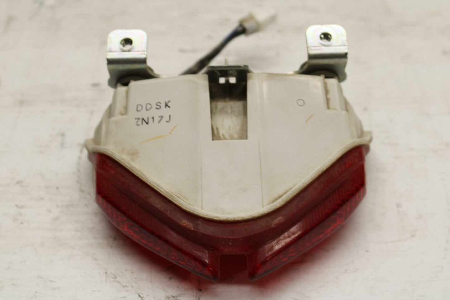 11-19 SUZUKI GSXR600 REAR TAIL TAILLIGHT BACK BRAKE LIGHT BB294
