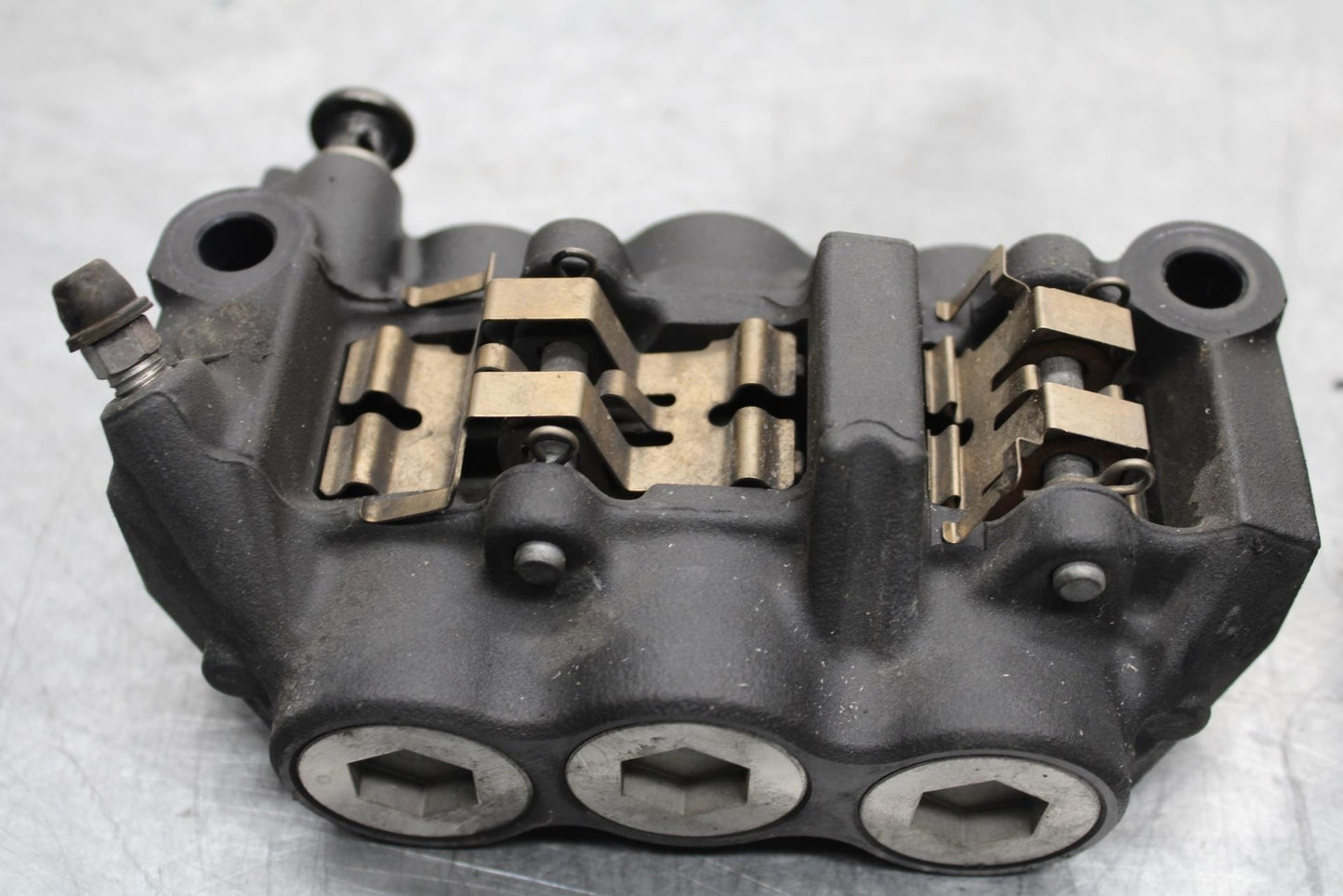 09-14 YAMAHA YZF R1 RIGHT LEFT FRONT BRAKE CALIPER SET PAIR CALIPERS BB448