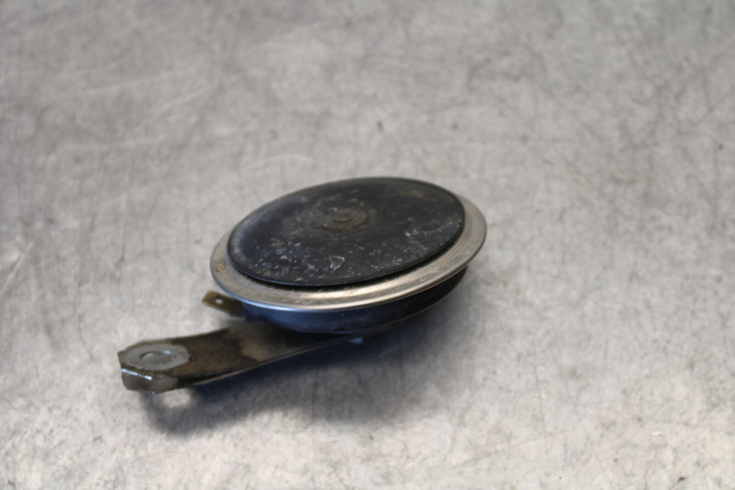 05-06 SUZUKI GSXR1000 HORN SIGNAL 38501-23E11 BB663