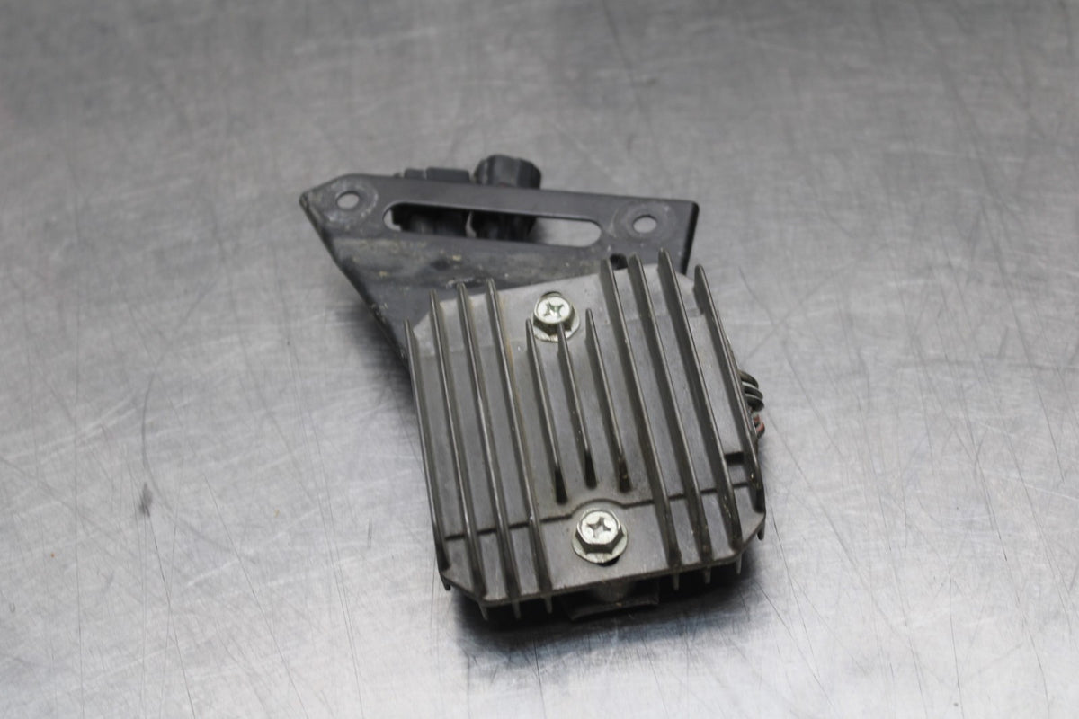 07 SUZUKI GSXR1000 RECTIFIER VOLTAGE REGULATOR BB770