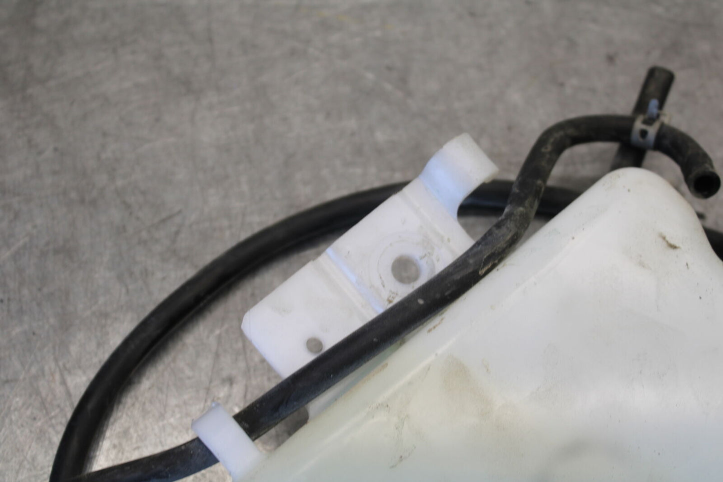 11-24 SUZUKI GSXR750 COOLANT WATER TANK RESERVOIR BOTTLE BB687