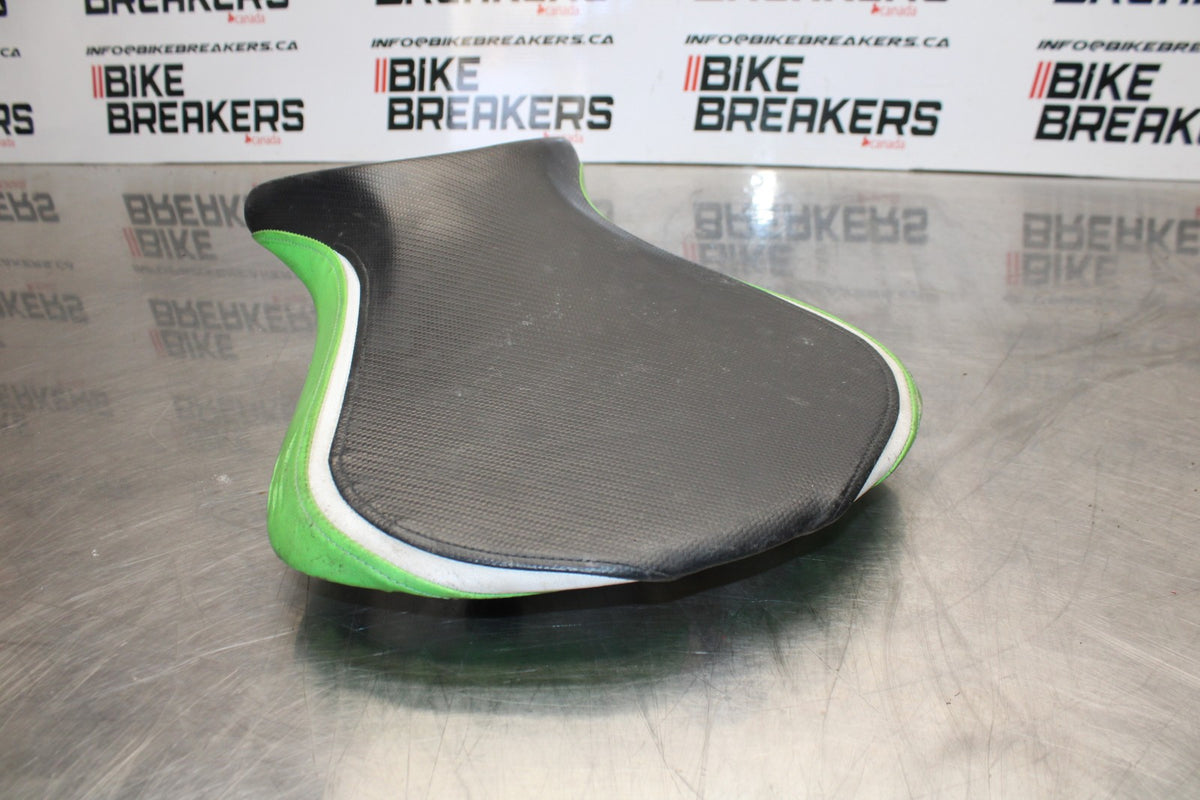 07-08 KAWASAKI NINJA ZX6R ALUMINUM FRONT DRIVERS SEAT PAD SADDLE PILLION BB175