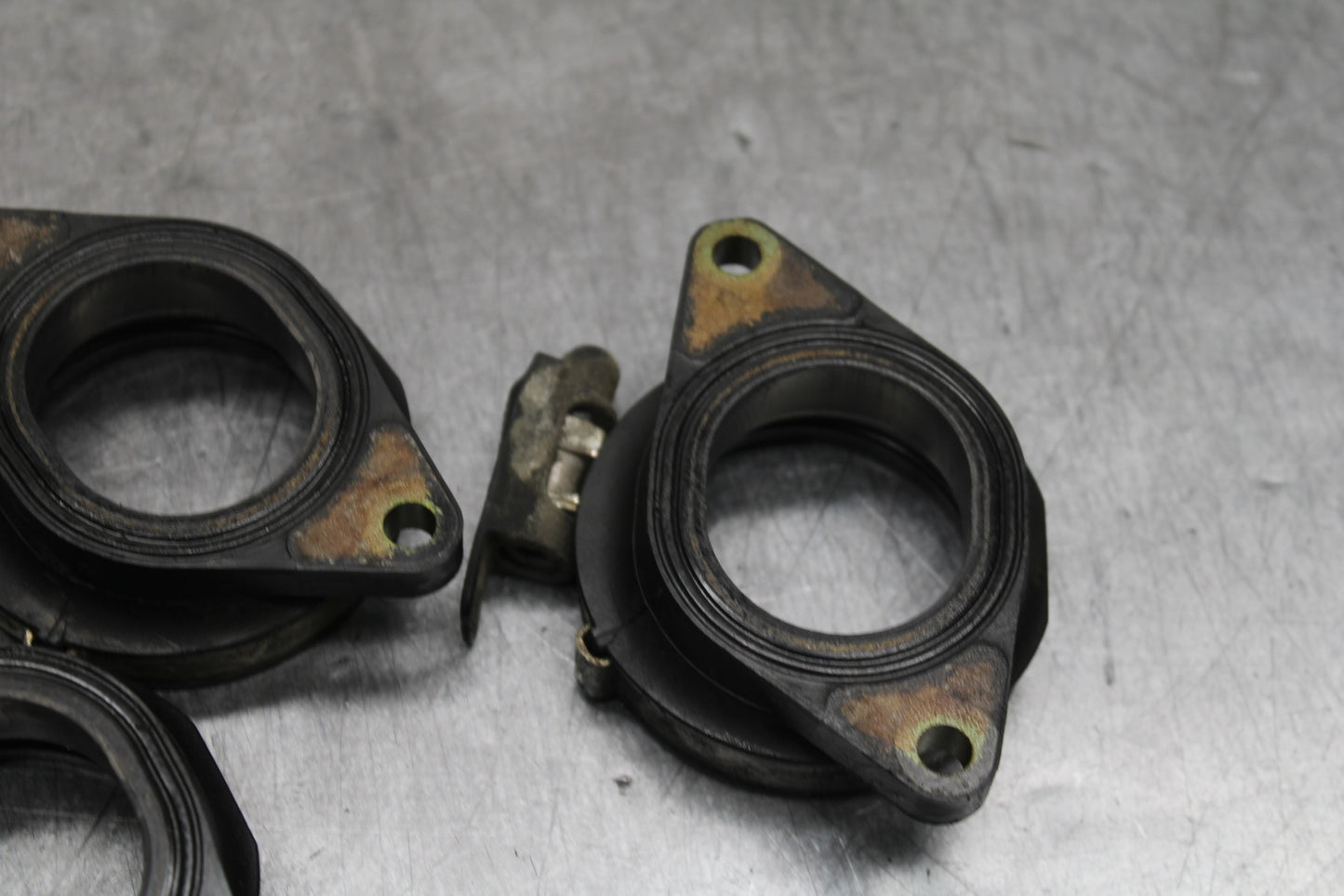 06 YAMAHA YZF R6 AIR INTAKE BOOTS BB716