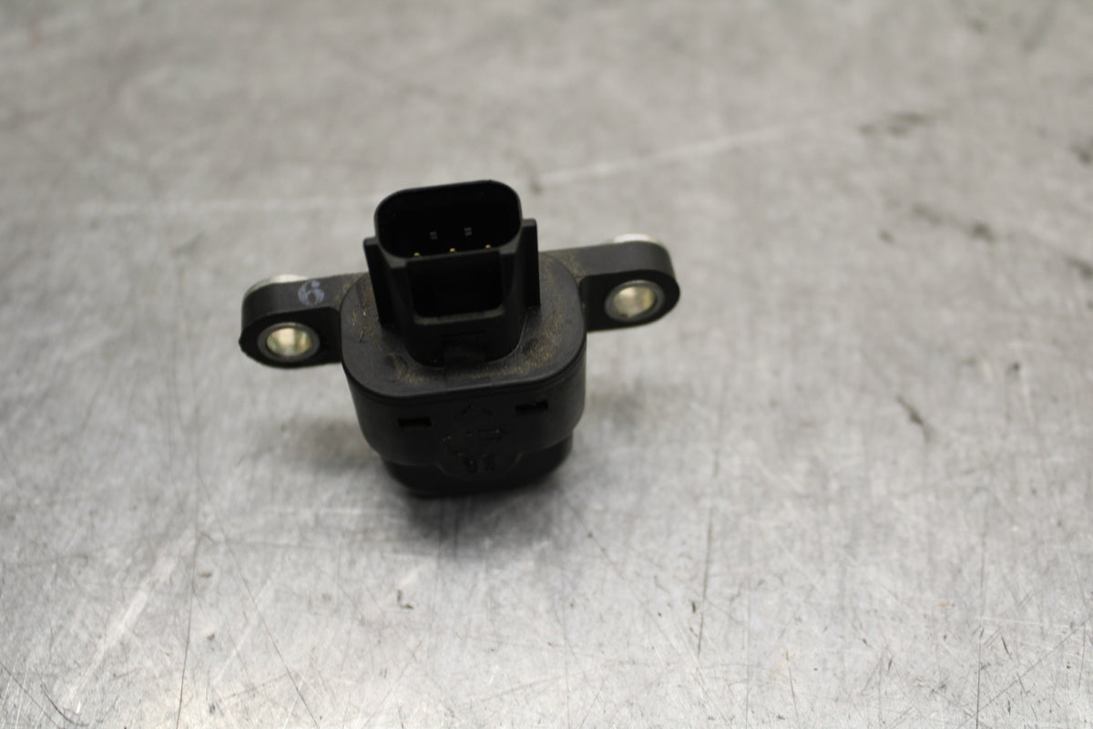 16 KAWASAKI NINJA ZX10R TIP OVER ANGLE CRASH SENSOR SWITCH  21176-0026 BB650