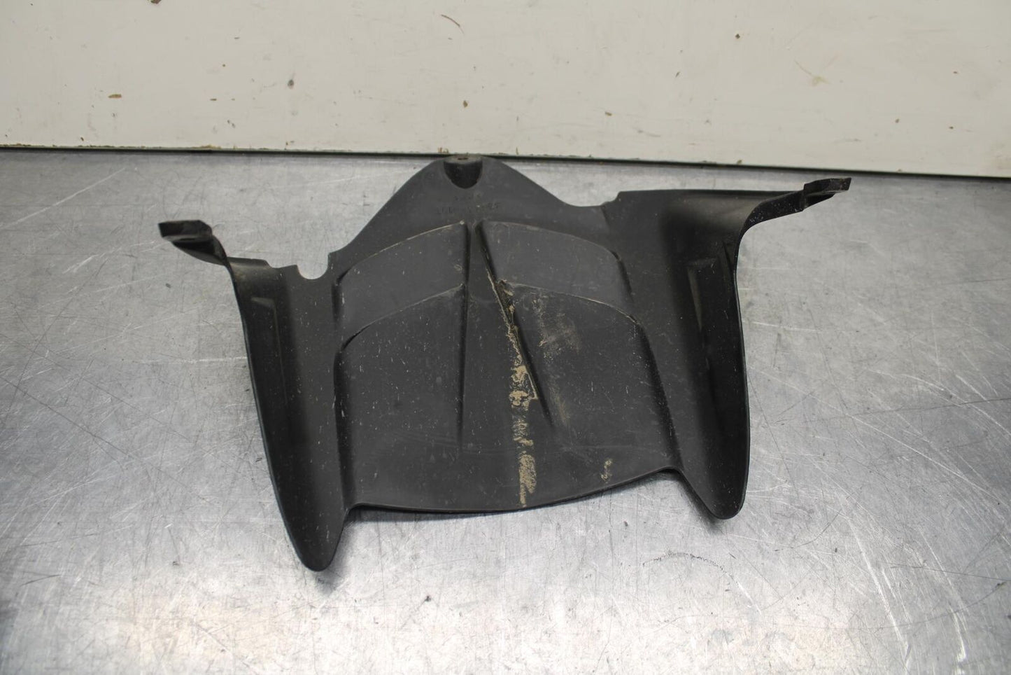 23 KAWASAKI NINJA ZX6R 636 REAR BACK WHEEL TIRE HUGGER FENDER BB609