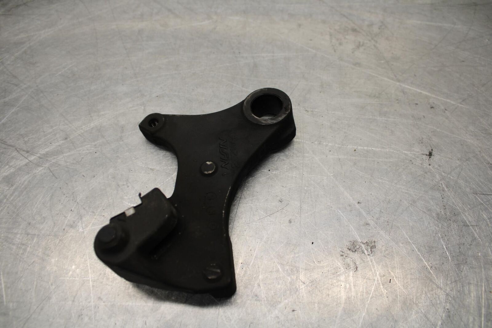 06-07 TRIUMPH DAYTONA 675 DAYTONA 675 REAR BRAKE CALIPER HANGER  MOUNTING BB441