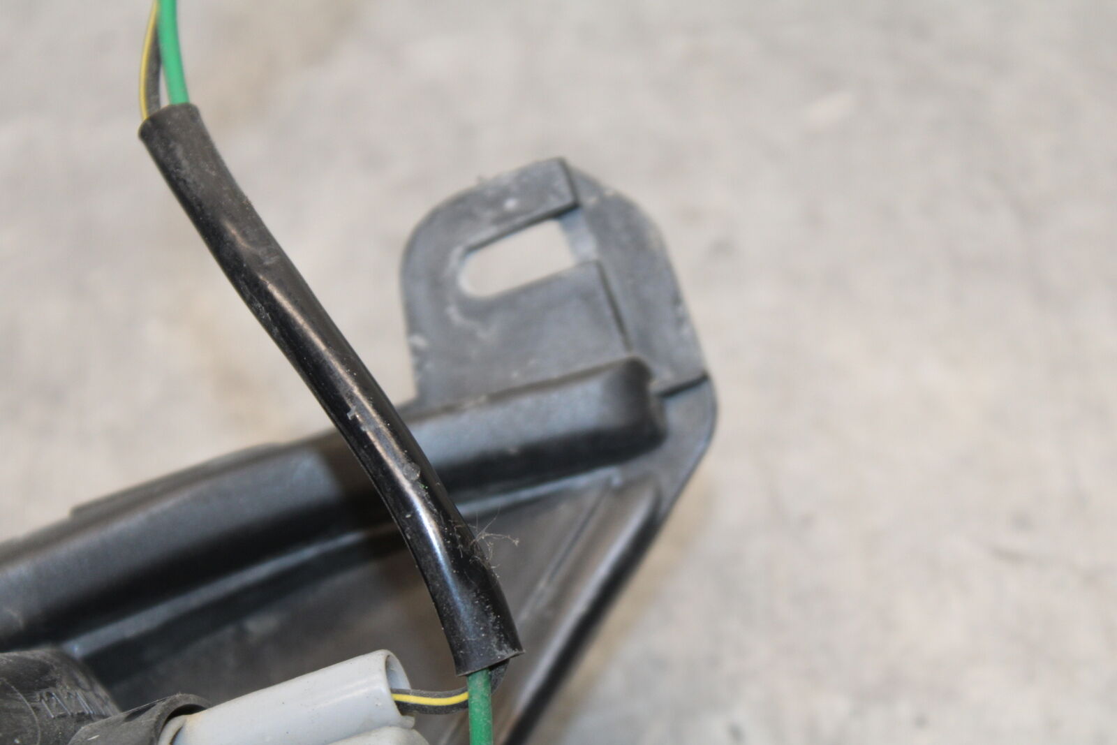 09-12 KAWASAKI NINJA ZX6R ZX600R RIGHT FRONT TURN SIGNAL LIGHT INDICATOR BB656