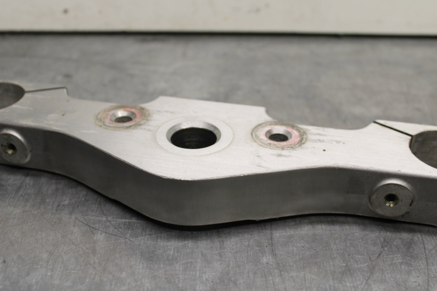 03-08 KAWASAKI VULCAN 1600 FORKS UPPER TRIPLE TREE CLAMP BB754